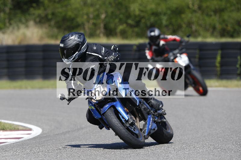 /Archiv-2025/48 25.08.2025 Cornu Master School ADR/gruen-vert/97